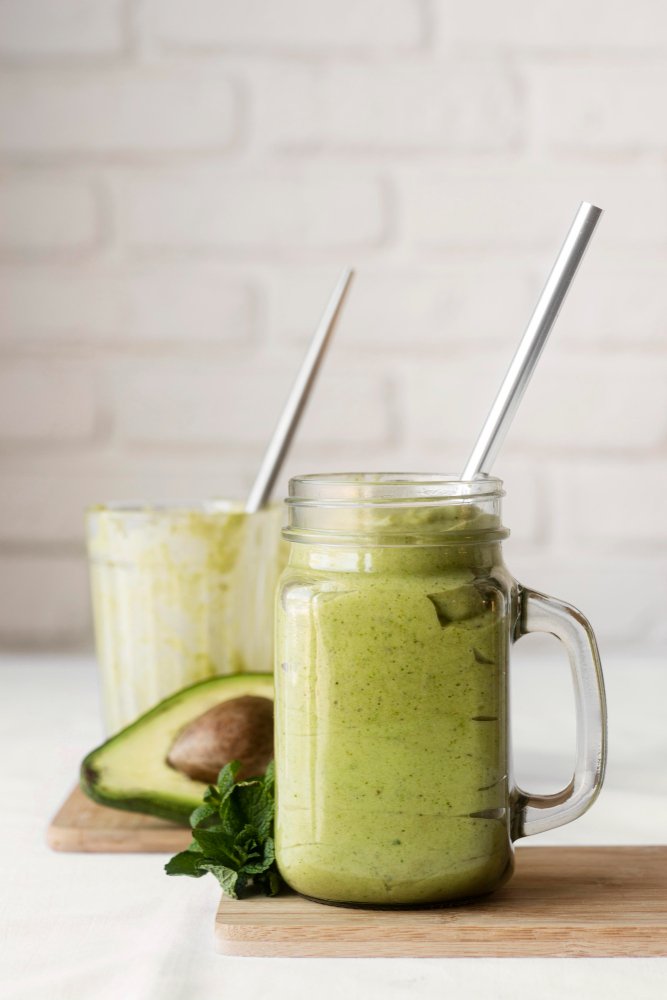 delicious-green-smoothie-with-avocado