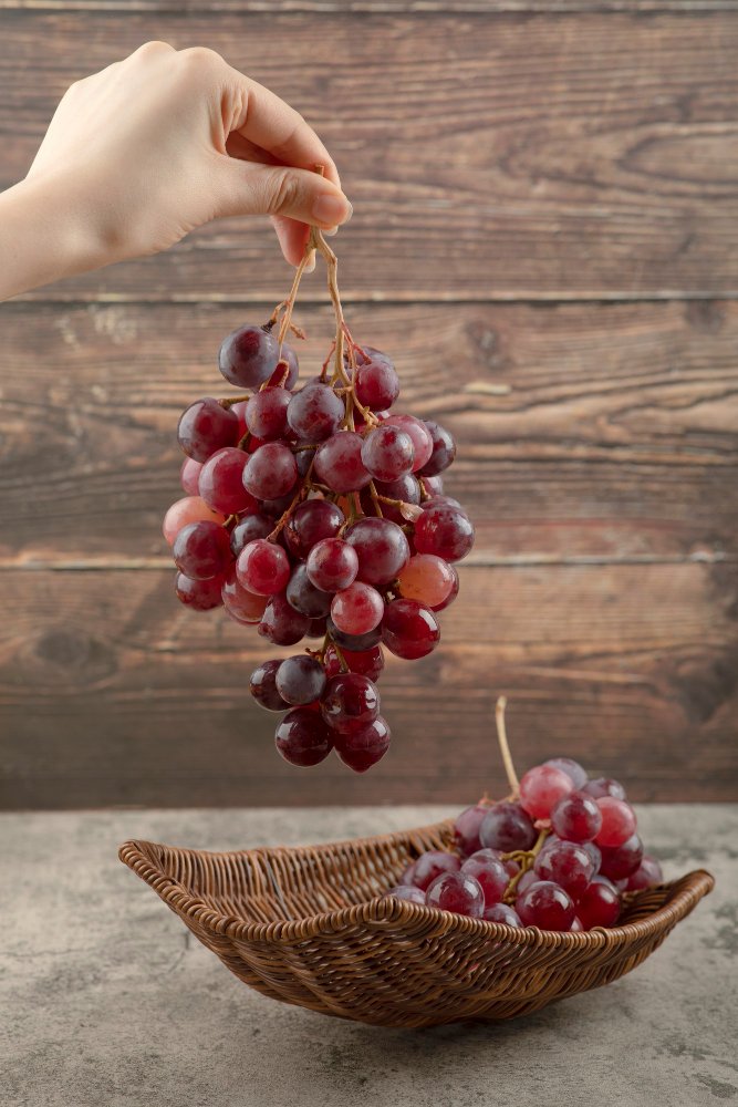 Red Grapes Unveiling the Rich Nutrient Composition